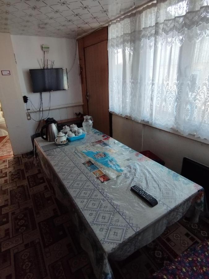 Guest House Sono Adress Derbisheva 202 Karakol Luaran gambar